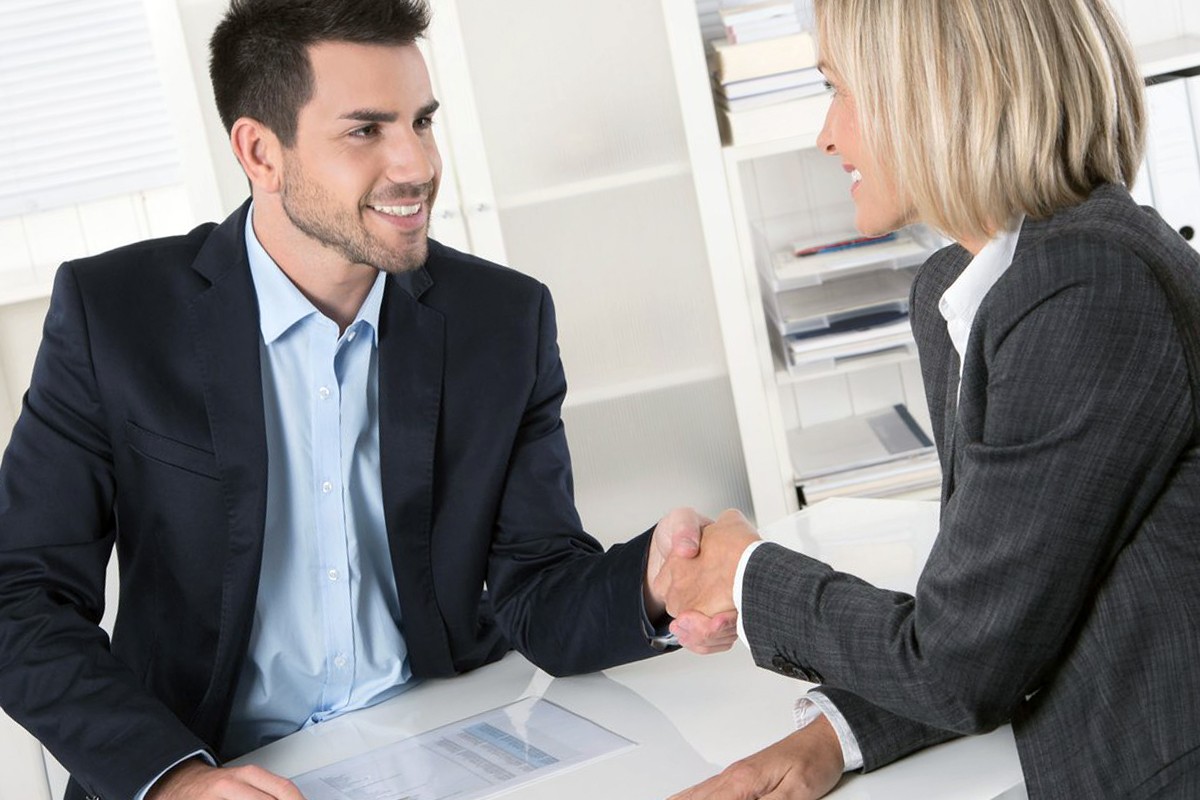 Как продавец получает средства за квартиру